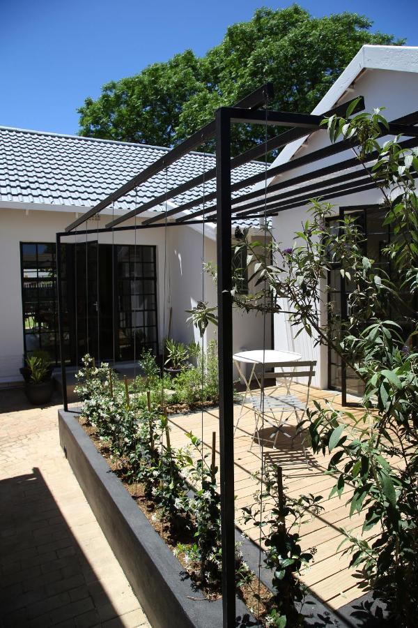 Ena Guesthouse Johannesburg Dış mekan fotoğraf