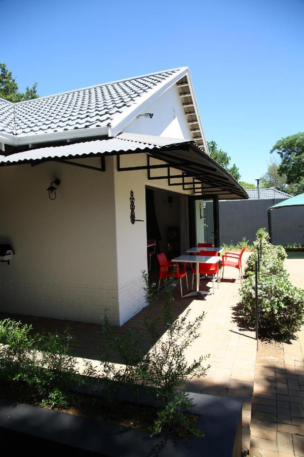 Ena Guesthouse Johannesburg Dış mekan fotoğraf